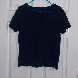 American Eagle Black V-neck T-shirt Medium